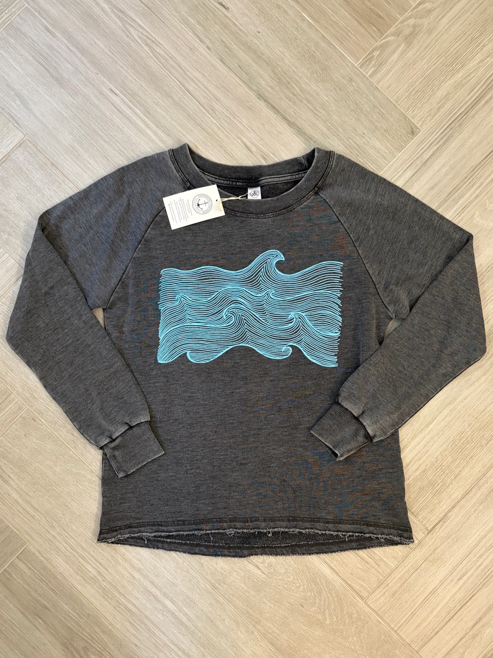 Fisherman's Daughter Hand Drawn Wave Graphic Sweatshirt Chatham Cape Cod NEW